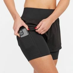 Spanx The Get Moving Shorts In Black