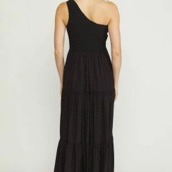Purple Door Boutique New Arrivals Black One Shoulder Maxi Dress 9 Purple Door Boutique New Arrivals Black One Shoulder Maxi Dress