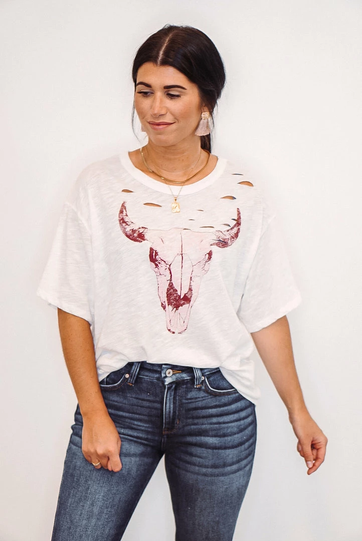 Purple Door Boutique The Pink Bull Head Off White Graphic Tee Ladies' 1 Purple Door Boutique The Pink Bull Head Off White Graphic Tee Ladies'