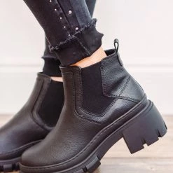 Mia Connor Black Platform Booties Shoes