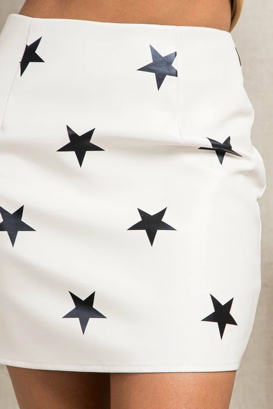 Purple Door Boutique Star Print White Mini Skirt Summer SALE 6 Purple Door Boutique Star Print White Mini Skirt Summer SALE